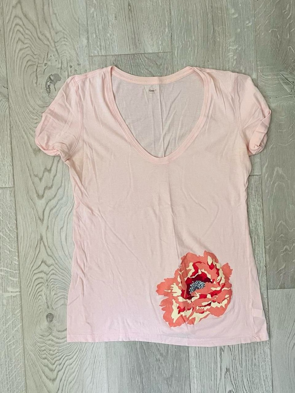 GAP TEE